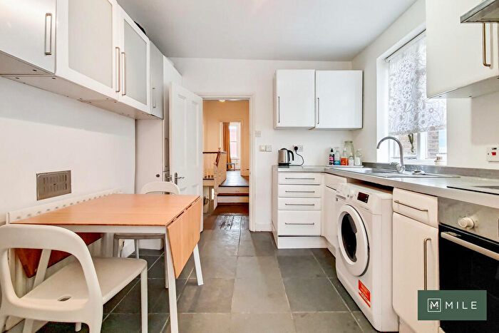 1 Bedroom Apartment To Rent In Hiley Road, NW10