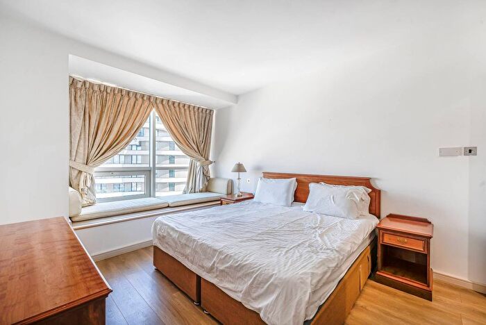 3 Bedroom Flat To Rent In The Panoramic, Westminster, London, SW1V