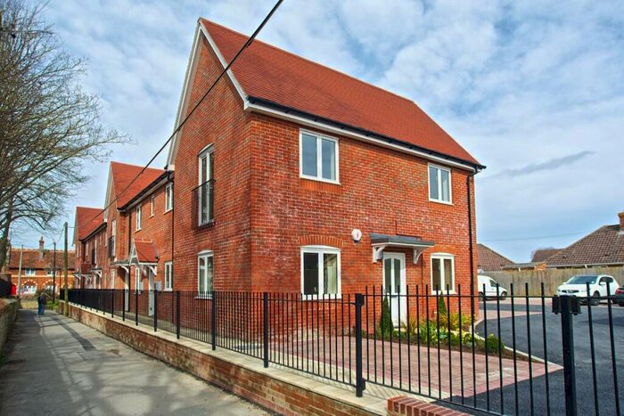 2 Bedroom Apartment To Rent In Eagles Close, Wantage, OX12