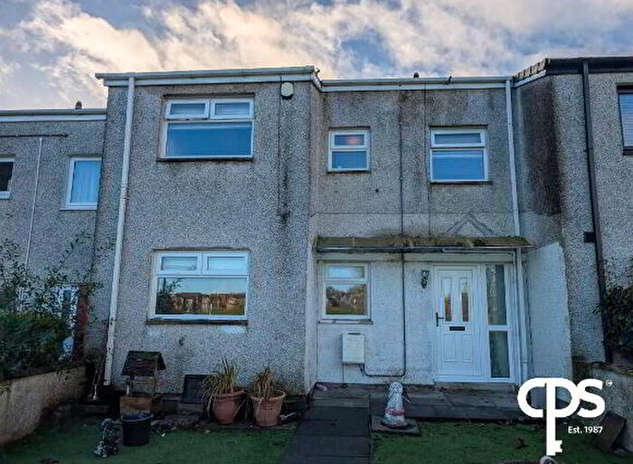 4 Bedroom Mid Terraced House For Sale In Clonmeen, Craigavon, BT65