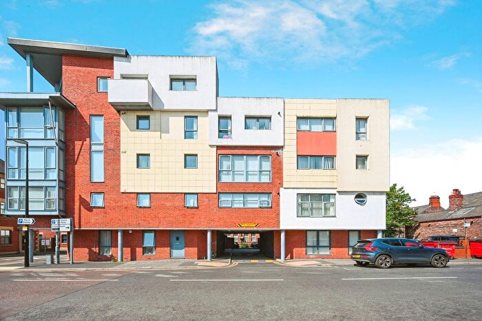 2 Bedroom Flat For Sale In Winmarleigh Street, Warrington, Cheshire, WA1