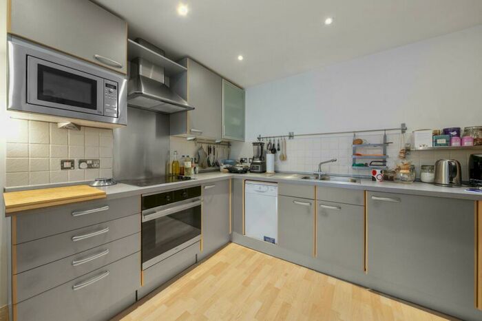 2 Bedroom Flat To Rent In Rotherhithe Street, London, SE16