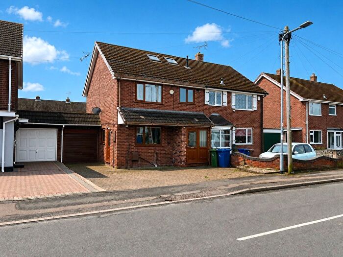 4 Bedroom Semi Detached House For Sale In Chapel Street, Norton Canes, Cannock, Staffordshire, WS11