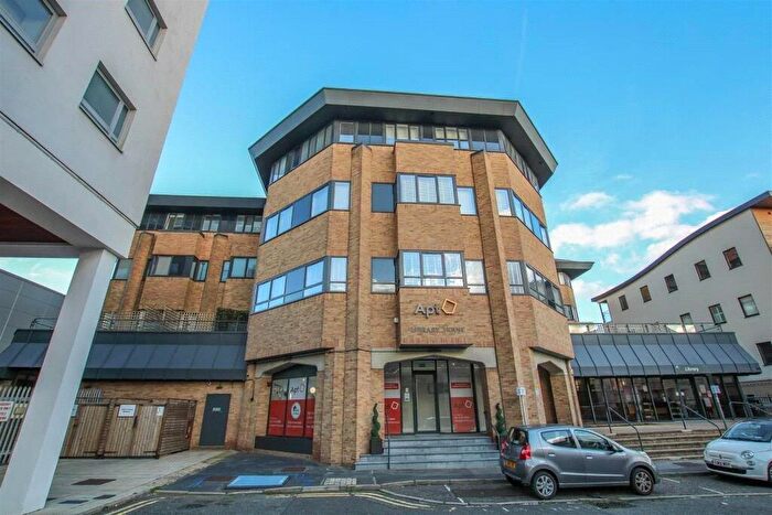 1 Bedroom Flat For Sale In Library House, New Road, Brentwood, Essex, CM14