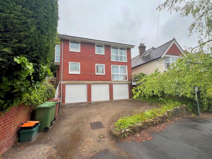 1 Bedroom Flat To Rent In Madeira Park, Tunbridge Wells, TN2