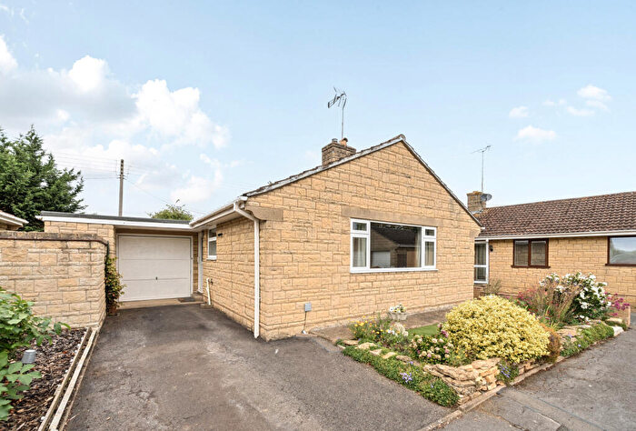 2 Bedroom Bungalow For Sale In Ellendene Drive, Pamington, Tewkesbury, Gloucestershire, GL20