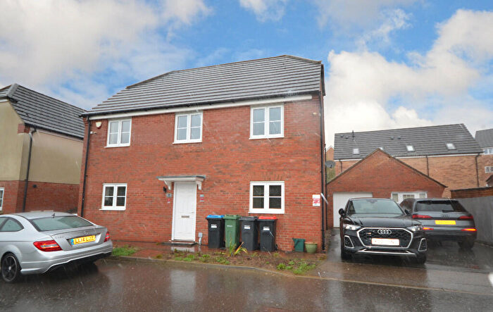 4 Bedroom Detached House To Rent In Charisse Gardens, Milton Keynes, Buckinghamshire, MK4