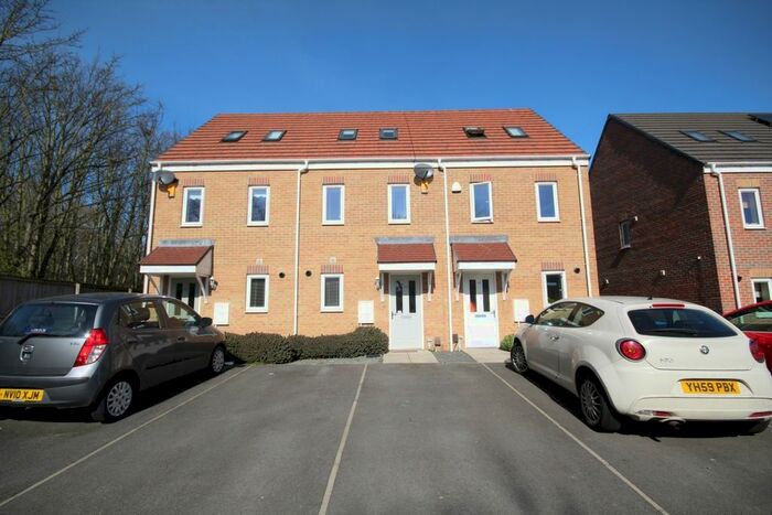3 Bedroom Terraced House To Rent In Dales Park Road, Hemlington, Middlesbrough, Cleveland, TS8