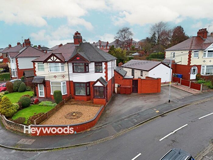 4 Bedroom Detached Bungalow For Sale In Loring Road, Porthill, Newcastle Under Lyme, ST5