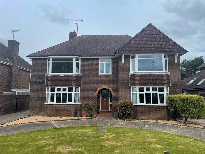 3 Bedroom Flat To Rent In Goring Road, Goring-By-Sea, Worthing, BN12