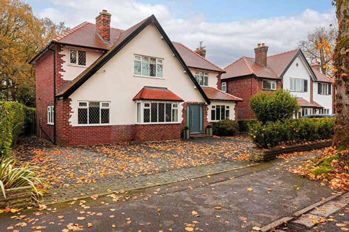 4 Bedroom Detached House For Sale In Alton Road, Wilmslow, SK9
