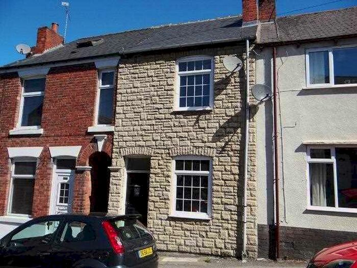 3 Bedroom House To Rent In Hartington Road, S41