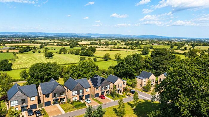 4 Bedroom Detached House For Sale In John Martin Gardens, Standish, Stonehouse, Gloucestershire, GL10
