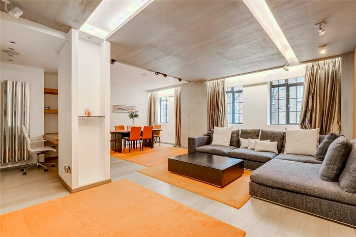 3 Bedroom Flat To Rent In Sloane Street, Knightsbridge, London, SW1X