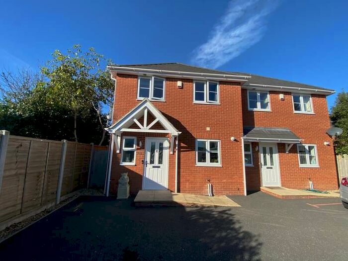 3 Bedroom Semi-Detached House To Rent In Boundary Road, Bournemouth, BH10