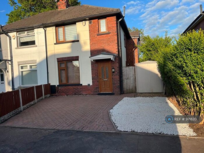 3 Bedroom Semi-Detached House To Rent In Bleak Street, Bolton, BL2