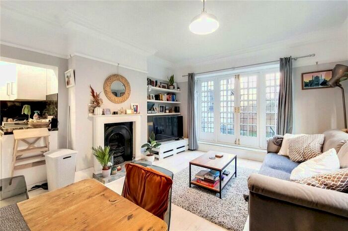 1 Bedroom Apartment To Rent In The Vicarage, Mayfield Road, N8