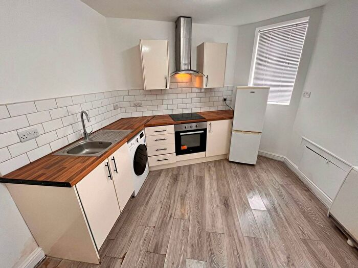 1 Bedroom Flat To Rent In Pearl Street, A, Cardiff, CF24