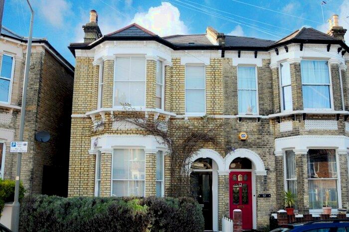 4 Bedroom Terraced House To Rent In Sarsfeld Road, London, SW12