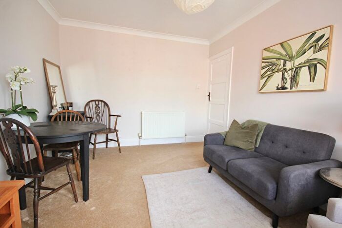 1 Bedroom Flat For Sale In Marline Road, Poole, BH12