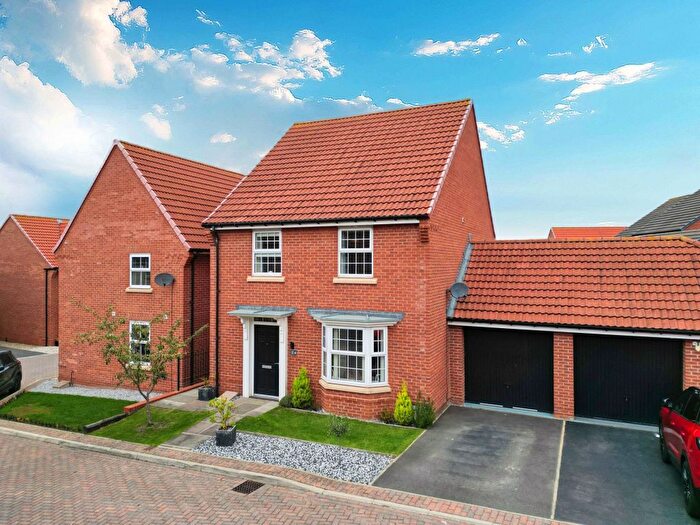 4 Bedroom Detached House For Sale In Nightingale Drive, Whitby, YO22