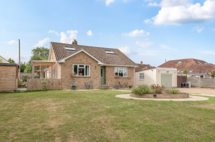 4 Bedroom Bungalow For Sale In Church Lane, Horton, Ilminster, Somerset, TA19
