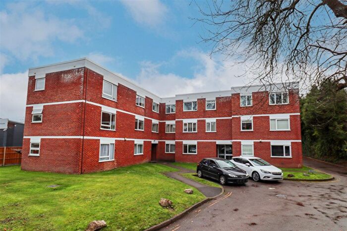 1 Bedroom Flat For Sale In Fleet Road, Fleet, GU51