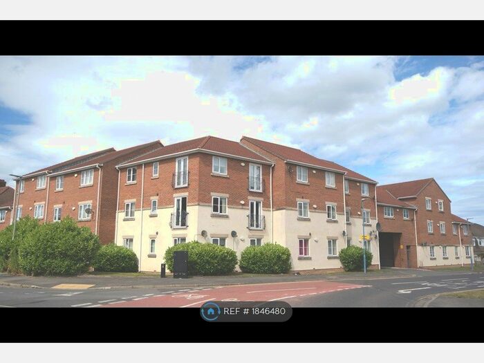 2 Bedroom Flat To Rent In Queens Court, Hartlepool, TS24