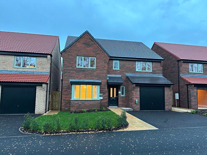 4 Bedroom Detached House For Sale In Church Road, Molescroft, HU17