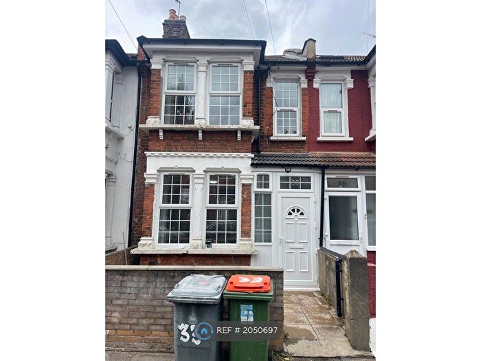 3 Bedroom Terraced House To Rent In Lathom Road, London, E6