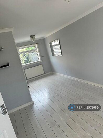 3 Bedroom Semi-Detached House To Rent In Boyd Orr Crescent, Kilmaurs, KA3
