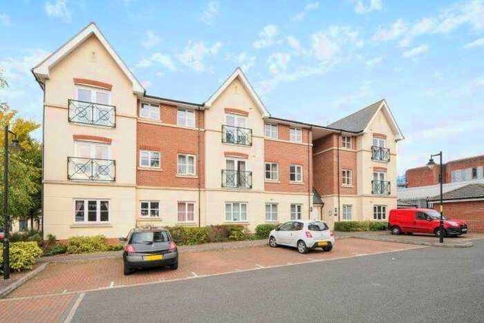 2 Bedroom Apartment To Rent In Viridian Square, Aylesbury, HP21
