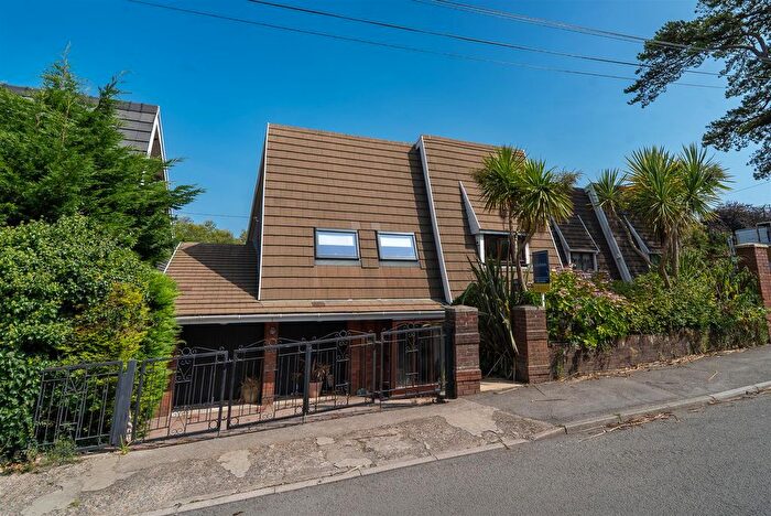 4 Bedroom Detached House For Sale In Southward Lane, Newton, Swansea, SA3