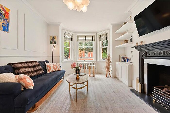 2 Bedroom Flat For Sale In Charleville Mansions, West Kensington, London, W14