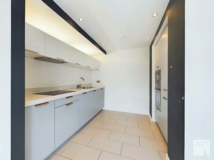 2 Bedroom Apartment To Rent In Apt .:: Ice Plant, M4