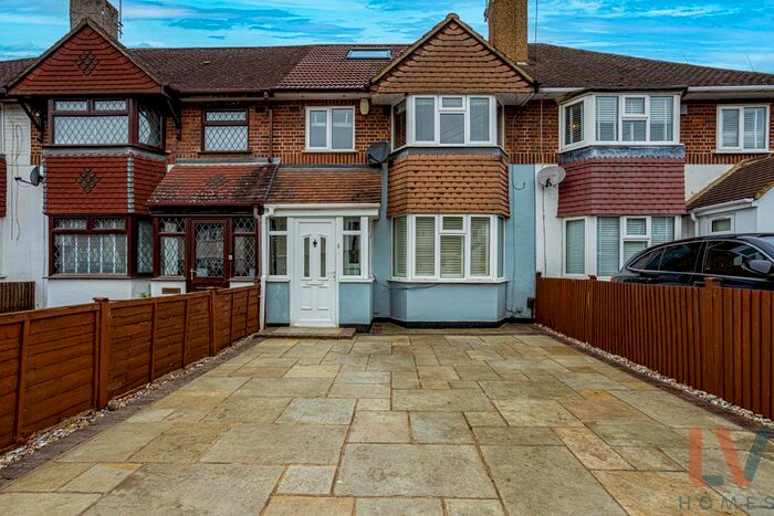 4 Bedroom Terraced House To Rent In Ashridge Way, Sunbury, TW16