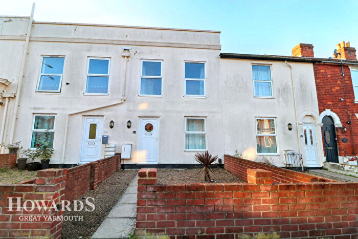 2 Bedroom Terraced House For Sale In Salisbury Road, Great Yarmouth, NR30