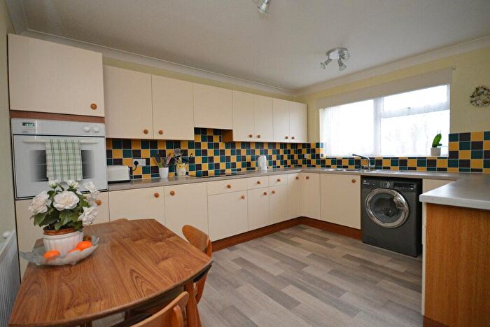 2 Bedroom Flat For Sale In Eynsford Close, Margate, CT9