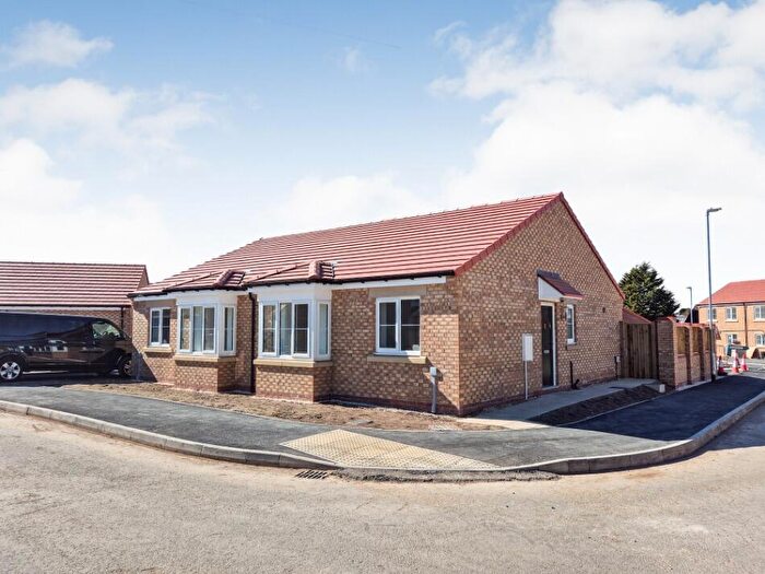 2 Bedroom Semi-Detached House For Sale In Beverley Road, Harworth, DN11