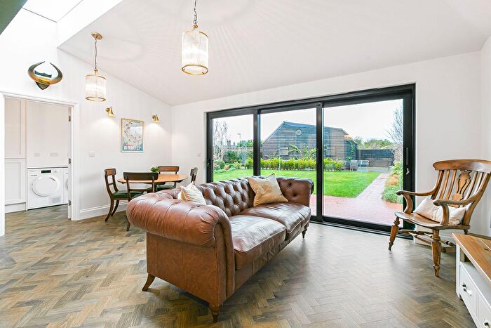 3 Bedroom Cottage For Sale In Station Road, Welham Green, North Mymms, Hatfield, AL9