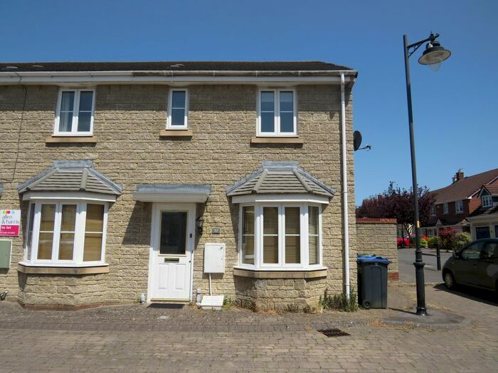 2 Bedroom Property To Rent In Newbury Avenue, Calne, SN11