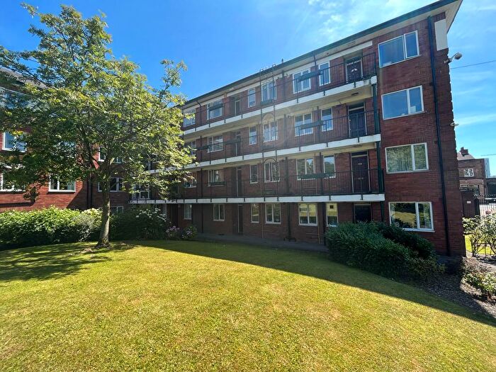 2 Bedroom Apartment To Rent In Redmires Court, Eccles New Road, Salford, M5
