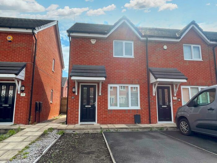 2 Bedroom End Of Terrace House To Rent In Yarn Close, Worsley, Manchester, M28