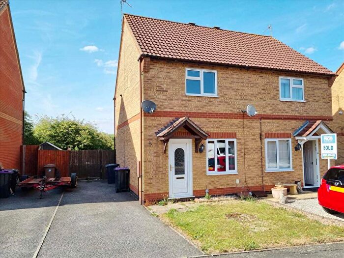 2 Bedroom Semi-Detached House For Sale In Hawks Way, Sleaford, NG34