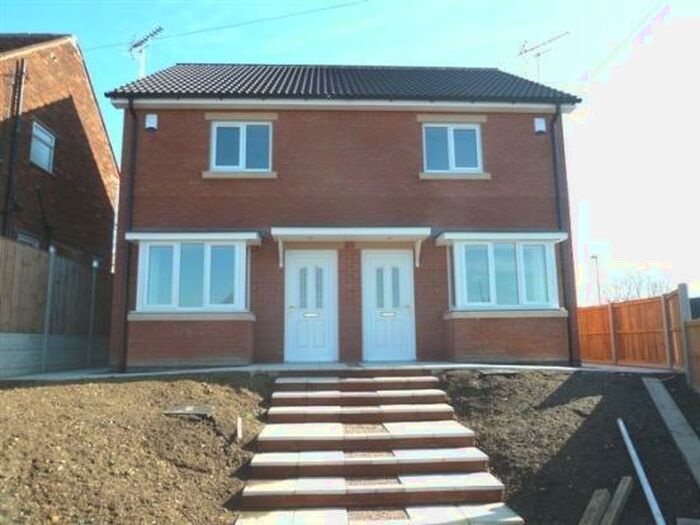 2 Bedroom Town House To Rent In Columbia Street, Huthwaite, NG17