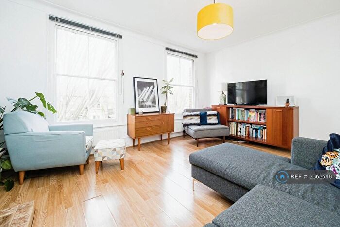 2 Bedroom Flat To Rent In Chestnut Avenue, London, E7