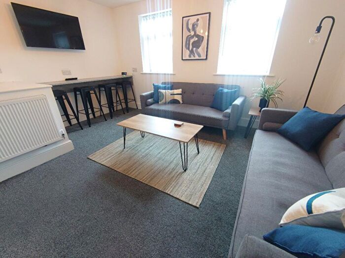 5 Bedroom Flat To Rent In Flat, Boaler Street, Liverpool, L6