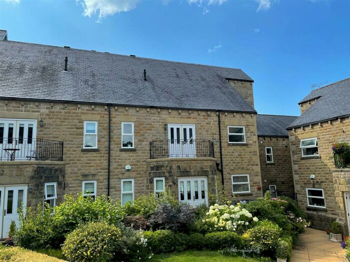2 Bedroom Apartment To Rent In Regency Court, Ilkley, LS29