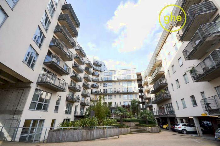 2 Bedroom Flat To Rent In Wick Lane, Bow, London, E3