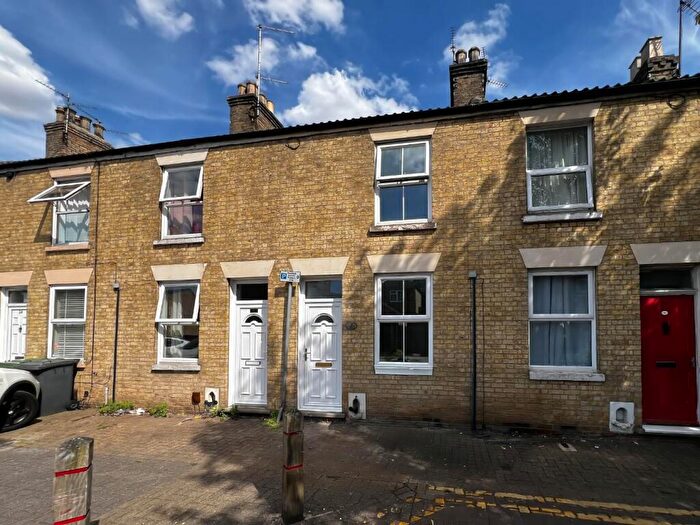 3 Bedroom Terraced House For Sale In Crawthorne Street, Peterborough, PE1